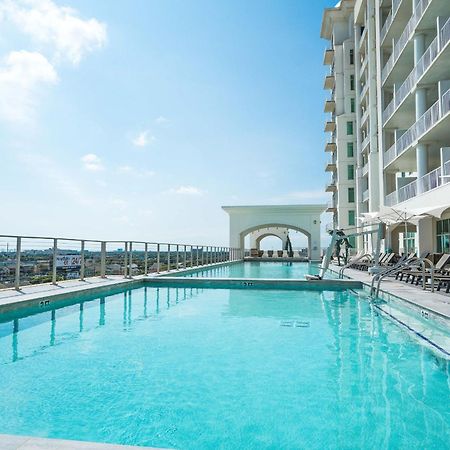 Sea It All Infinity Pool Ocean Views Steps From The Beach - A Perfect Romantic Getaway ガルベストン エクステリア 写真