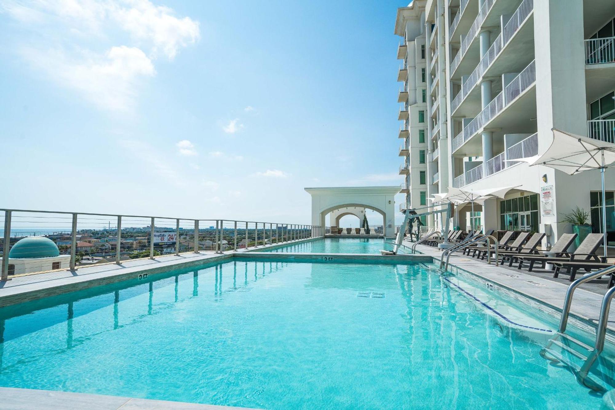 Sea It All Infinity Pool Ocean Views Steps From The Beach - A Perfect Romantic Getaway ガルベストン エクステリア 写真